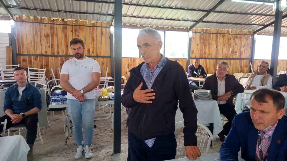 Sinop Valisi Mustafa Özarslan, Mertoğlu köyünde vatandaşların sorunlarını dinledi