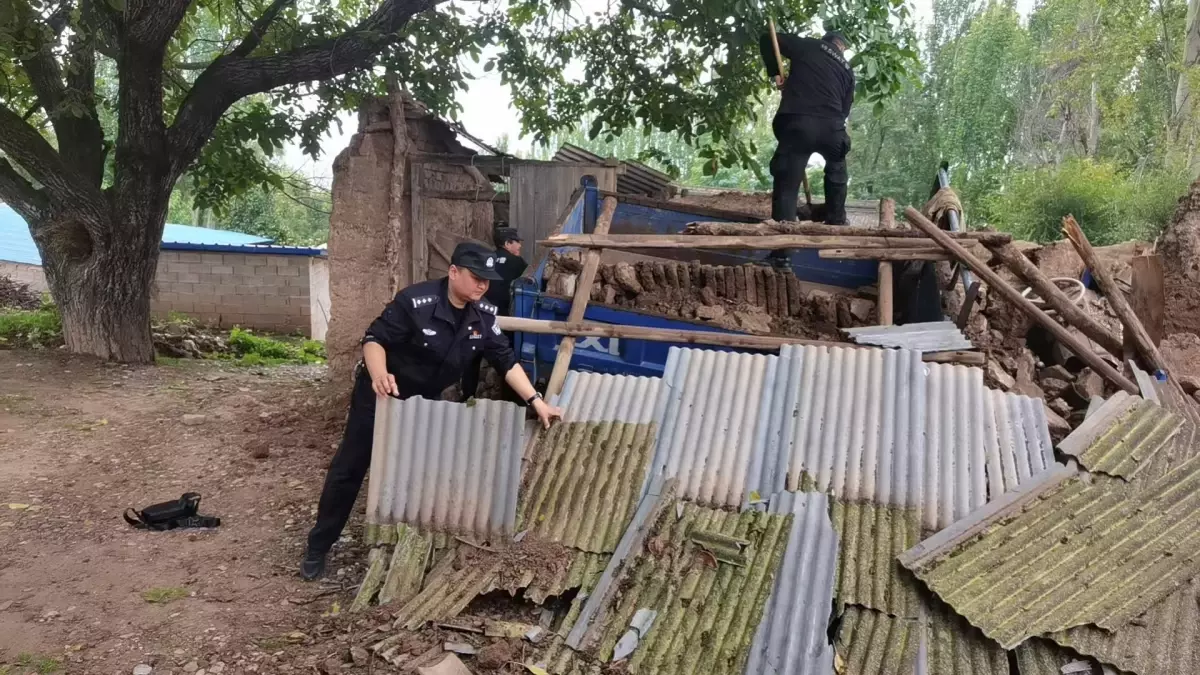 cinde 56 buyuklugunde deprem 1gSIsiKx