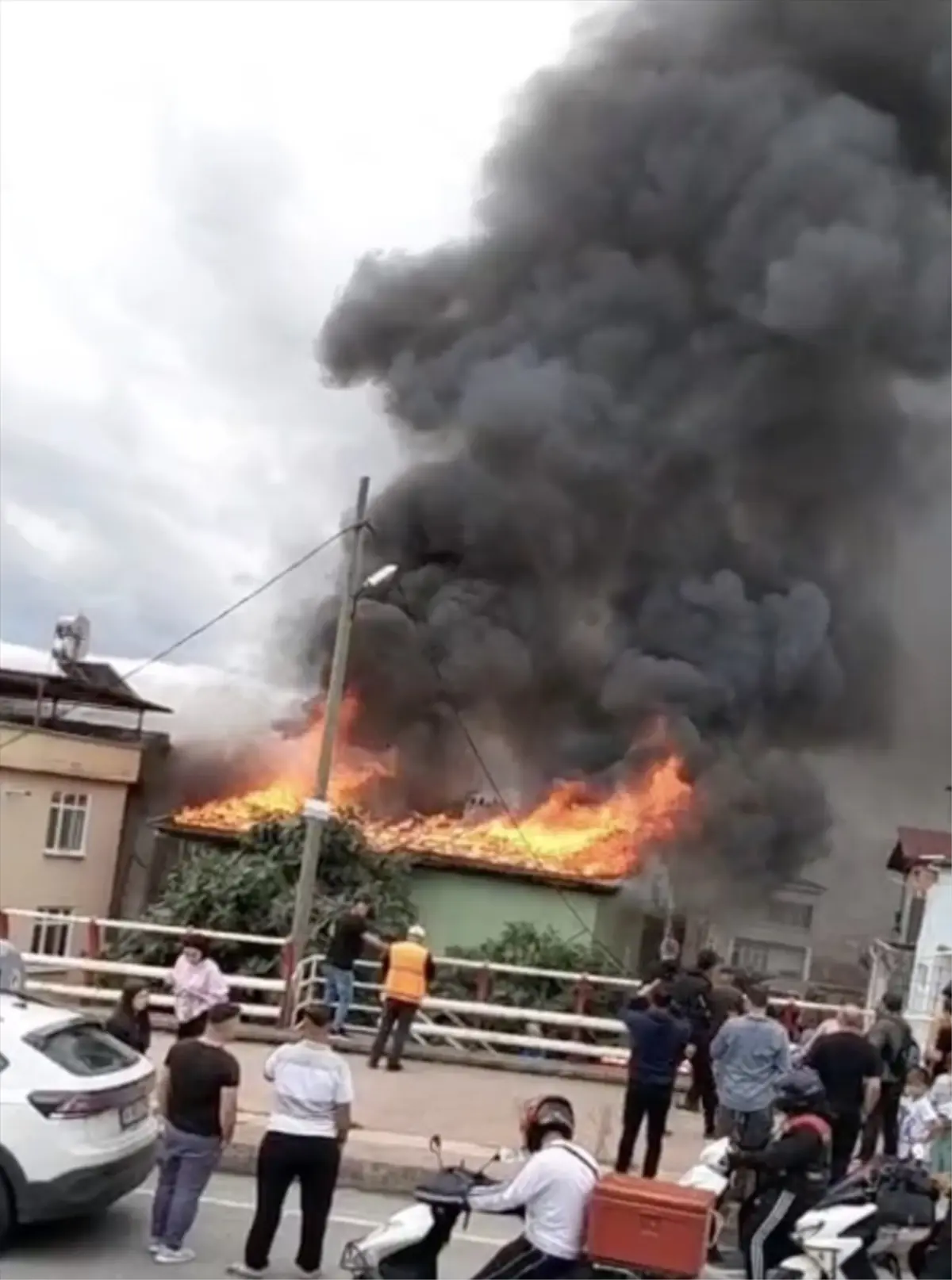 ilkadimda yangin panigi t7DM1YXT