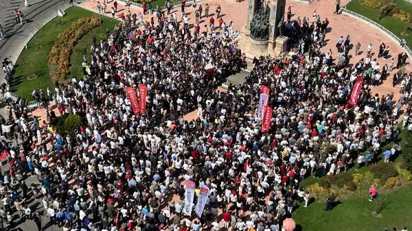 son dakika chp 102 yasinda ozgur ozel ozgur celik ile taksimde teslim olmayacagiz v4vGZ5aH