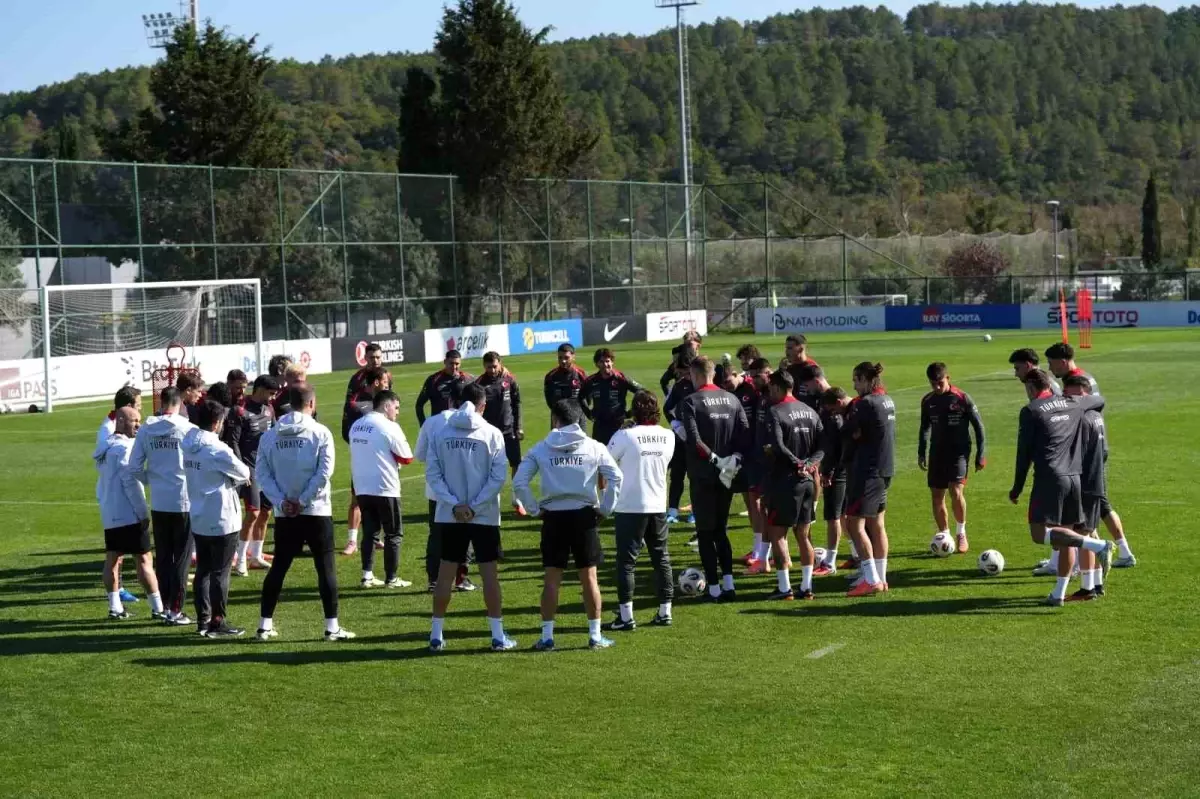 a milli futbol takimi gurcistan maci hazirliklarini tamamladi 3AABCUb4.jpg