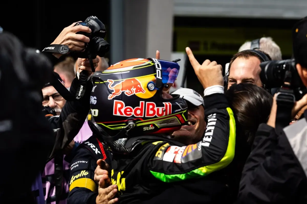 ayhancan guven dtmde sampiyonluk kazanarak tarihe gecti ahAH1YLx