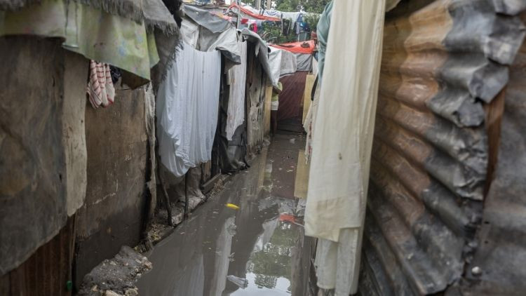 melissa kasirgasinin neden oldugu selde 25 kisi oldu AXCdqdhK.jpg