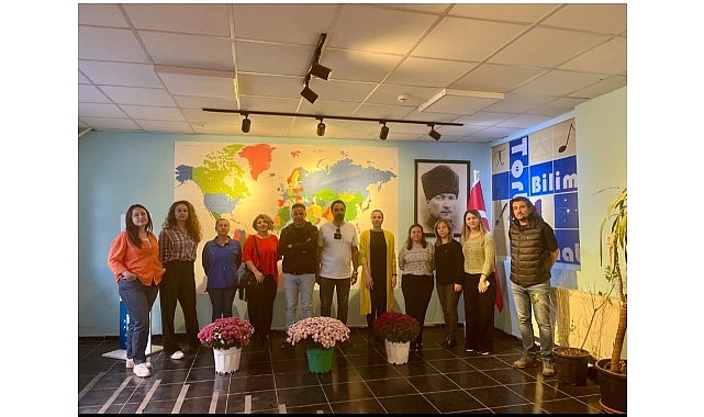 izmirde harezmi egitim modeli ogretmen egitimleri basladi lYDAzSuN.jpg