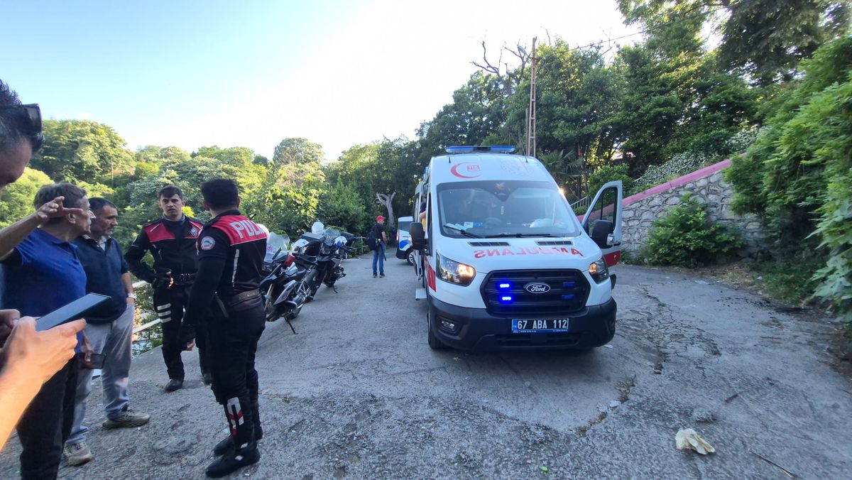 Zonguldak’ta Balık Tutarken Denize Düştü